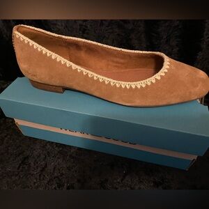 Toms Briella Flats with Cream Trim